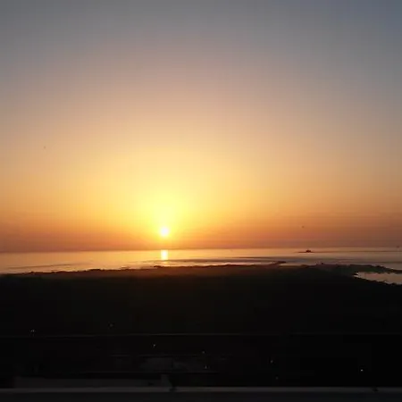בית נופש Vista Sobre O Mar E Cidade *