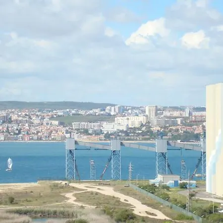 Vista Sobre O Mar E Cidade בית נופש